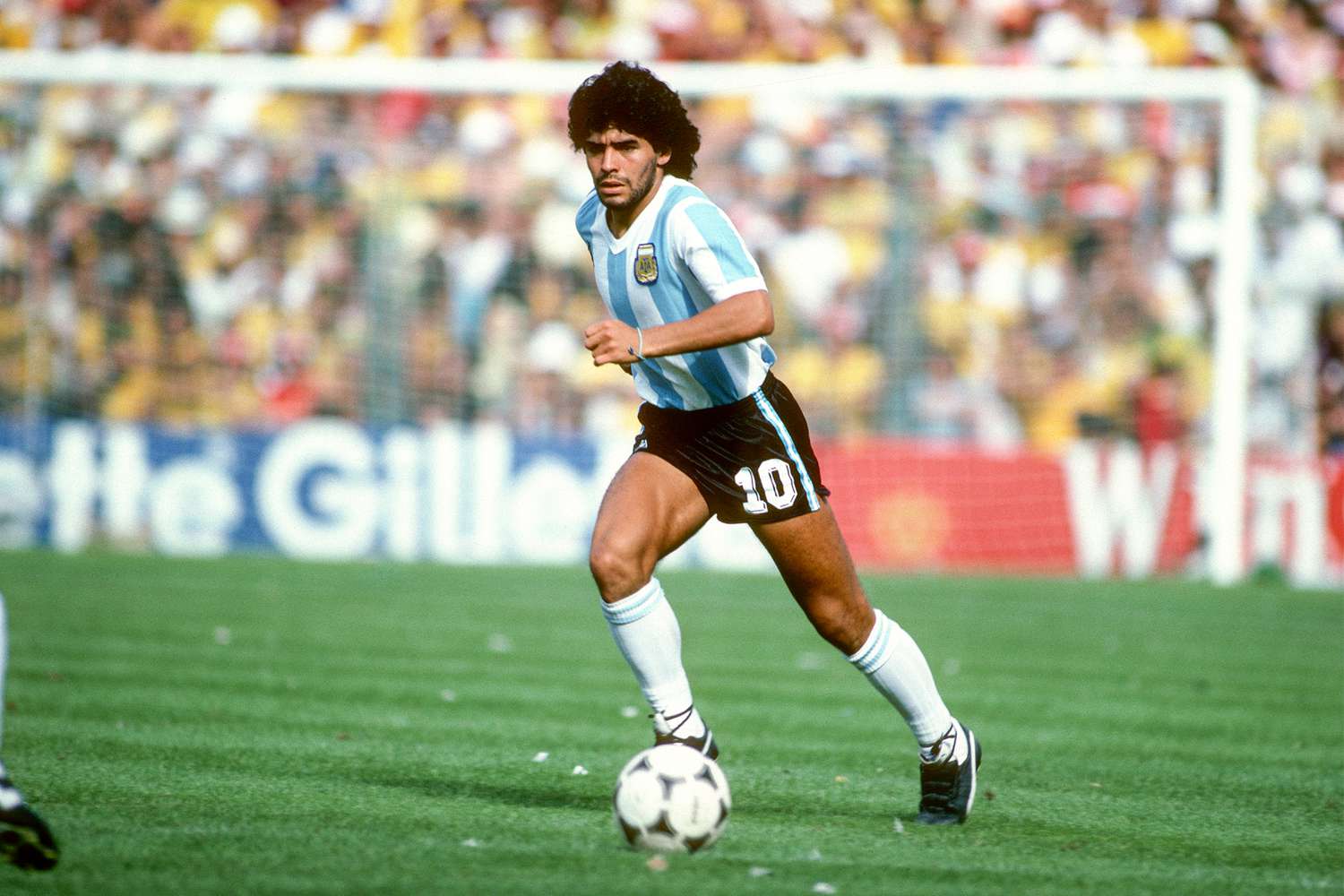 Argentinian Diego Maradona in action for Napoli timesnews24.in