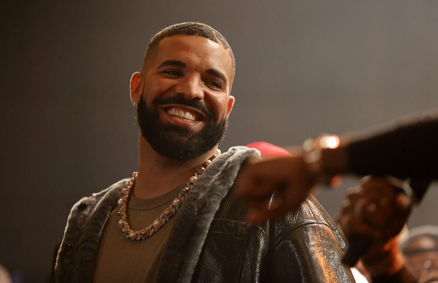 Drake's Viral Wave: Unusual Trending Takes Center Stage Timesnews24.in