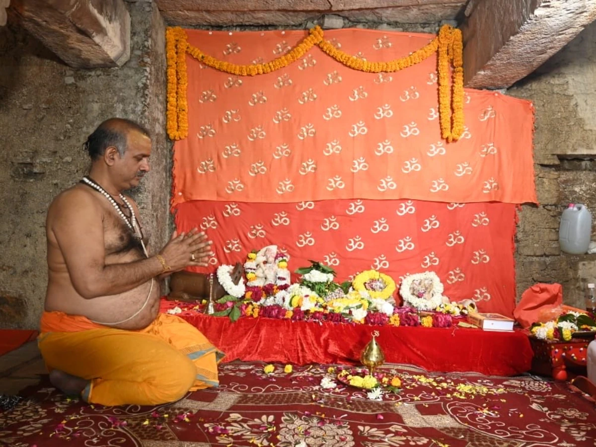 Varanasi Court Allows Hindu Devotees to Worship in Gyanvapi Mosque Sealed Basement timesnews24.in